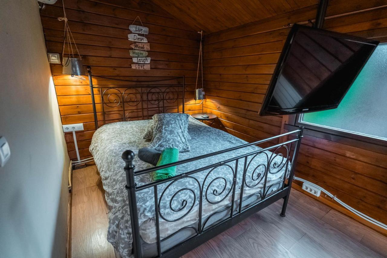 Fuente Del Lobo Glamping & Bungalows - Adults Only ピノス・ヘニル エクステリア 写真